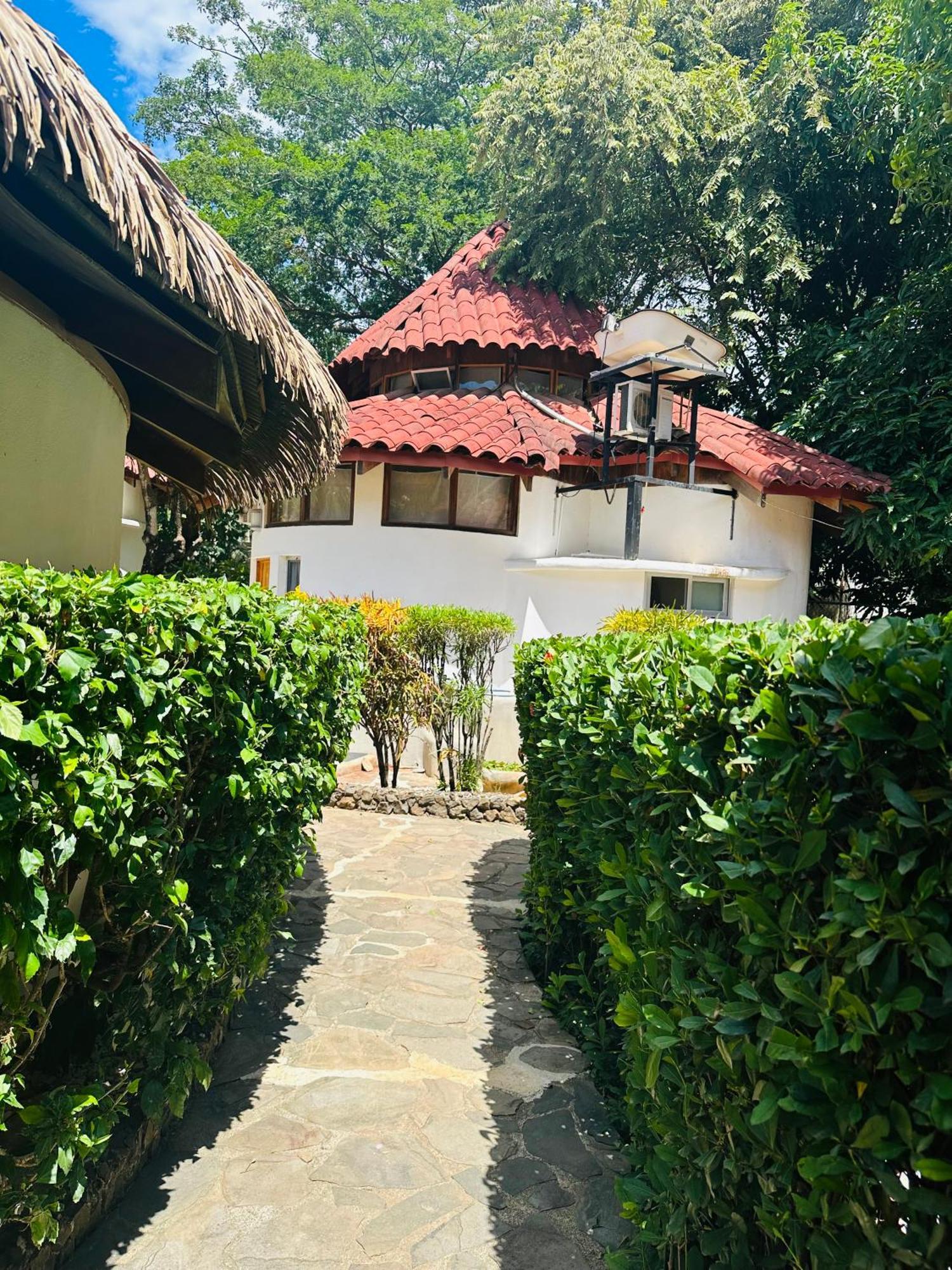Hotel Luna Llena Tamarindo Exterior foto